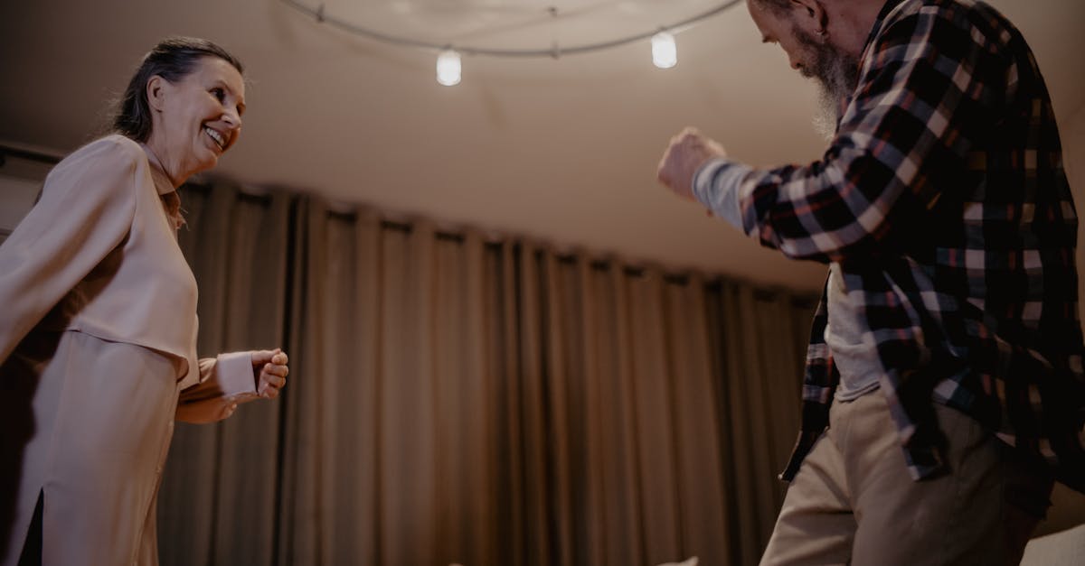 découvrez notre assurance santé senior, spécialement conçue pour répondre aux besoins des personnes âgées. bénéficiez d'une couverture adaptée à votre situation, d'une assistance personnalisée et de tarifs avantageux pour rester serein au quotidien.